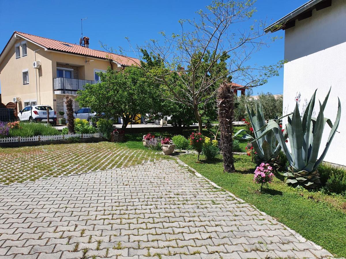 Ferienwohnung Green Garden Nat Koper Exterior foto